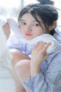 林府家宴时，爹娘让我抛绣球选婿婉婉小侯爷